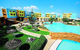 Caribbean World Village  3*